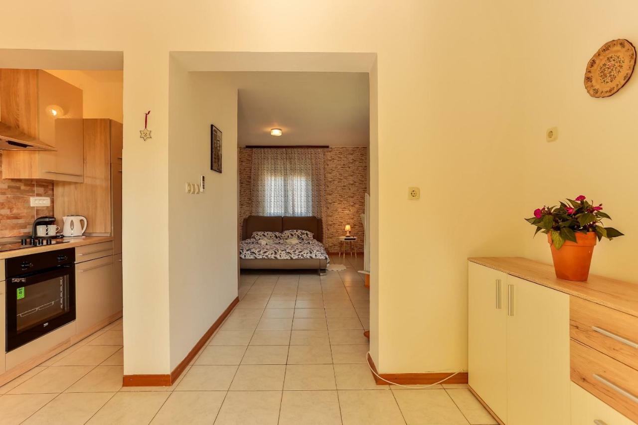 Apartment Dora Victoria Dream